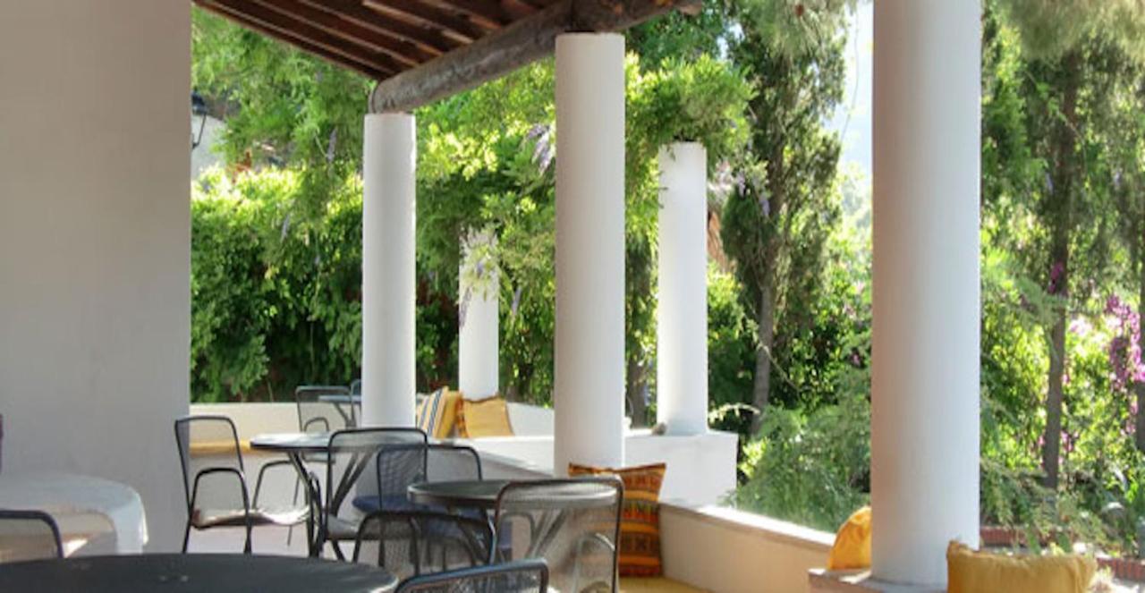 Villa Il Glicine Vulcano  Exteriér fotografie